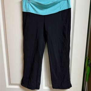 lululemon athletica Black and Blue Capris